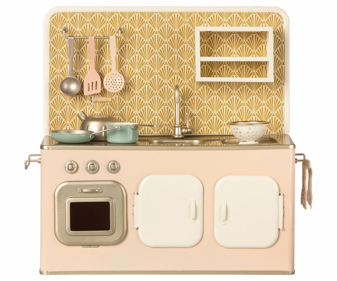 Maileg Retro Metal Kitchen 5 Maileg Retro Metal Kitchen