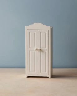 Maileg Small Closet *New*