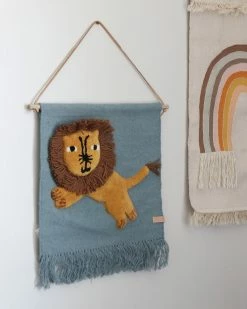 OyOy *New* Lion Wall Hanging