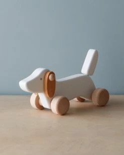 Bajo Wooden Dachshund Puppy
