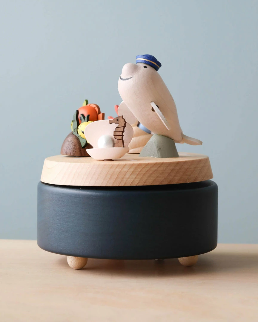 Wooderful Life Wooden Beluga Music Box *New* 3 Wooderful Life Wooden Beluga Music Box *New*