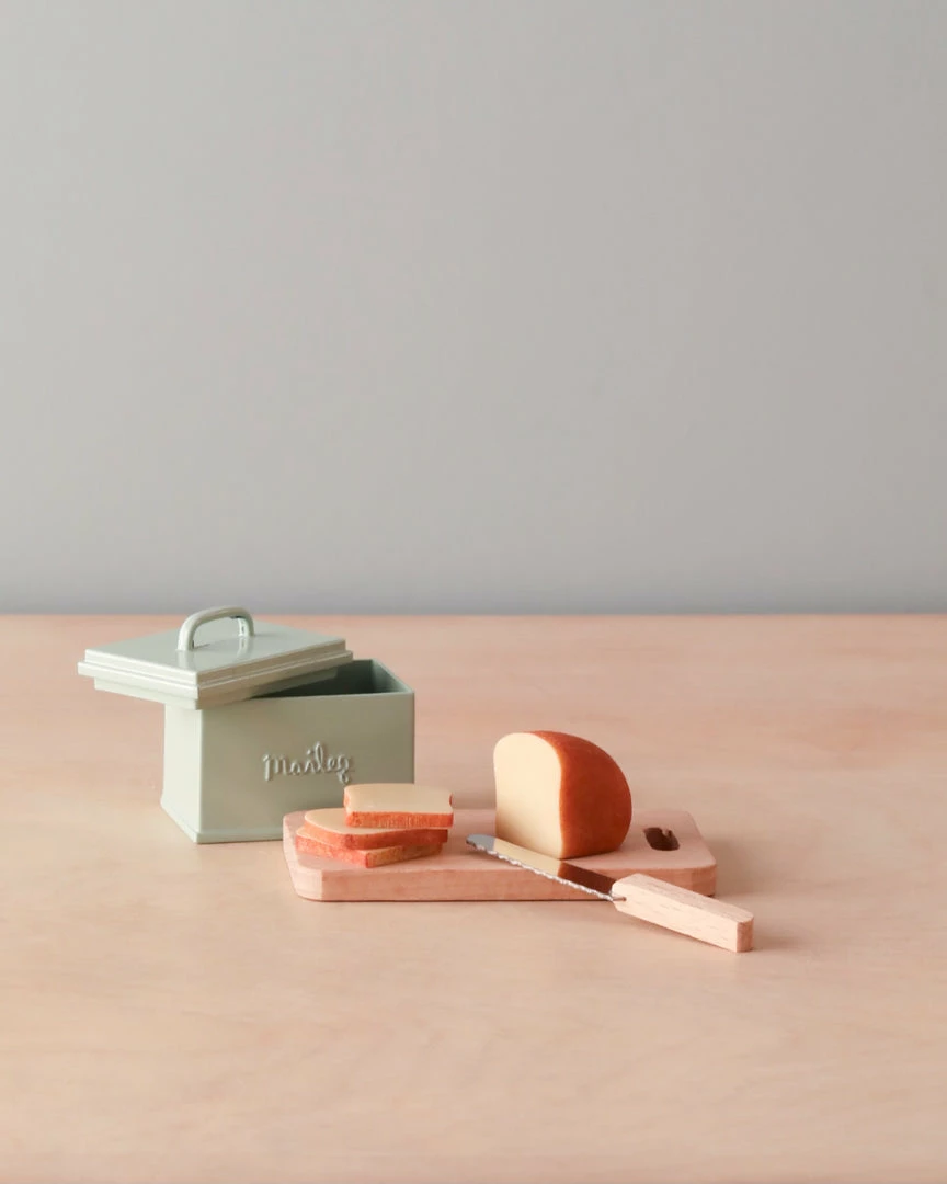 *New* Maileg | Miniature Bread Box 3 *New* Maileg | Miniature Bread Box