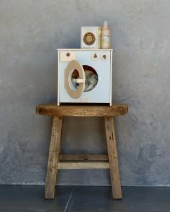 Konges Sløjd Wooden Washing Machine With Pretend Laundry Detergent *New*
