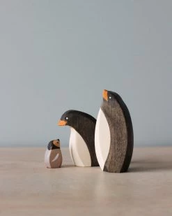 Brin D'Ours *New* Handmade Wooden Penguin Family