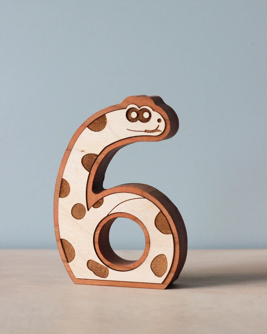 Circle Solid *New* Wooden Animal Numbers (0-9) - Made In USA 12 Circle Solid *New* Wooden Animal Numbers (0-9) - Made In USA