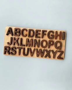 Oyuncak *New* Uppercase Walnut Alphabet Puzzle
