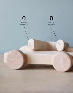 Odin Parker Exclusive *New* Handmade Wooden Giraffe Push Toy With Built-In Magnets