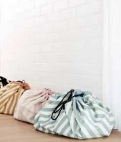 *New* Play & Go Convertible Storage Bag