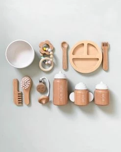 Make Me Iconic Doll Accessory Kit *New*